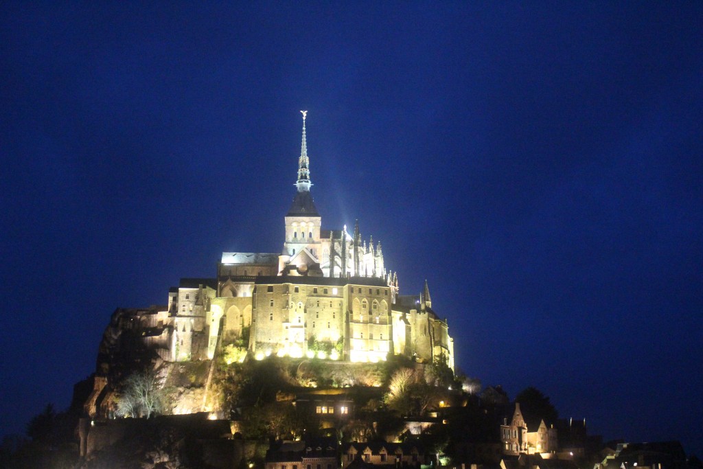 IMG_2482-Le Mont-Saint-Michel en soirée