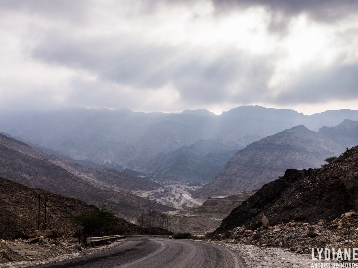 LANDSCAPE J'AIME (road 2) Oman-Camping-Jour1-SiteWeb-10-050316